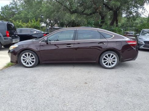 Used 2013 Toyota Avalon XLE Touring FWD image 3