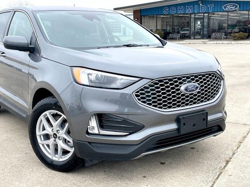 Used 2024 Ford Edge SEL w/ Convenience Package image 8