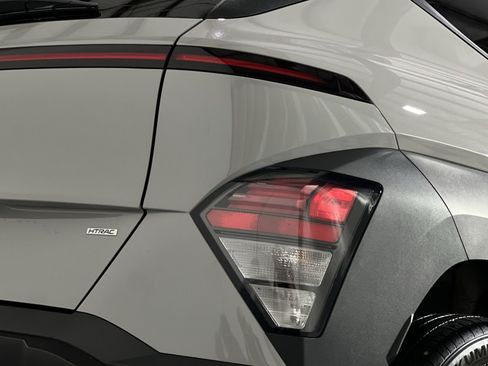 Used 2024 Hyundai Kona SEL w/ Convenience Package AWD/4WD image 14