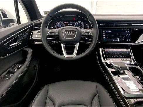 Used 2025 Audi Q7 3.0T Premium Plus w/ Premium Plus Package image 5