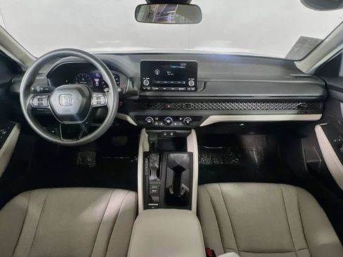 Used 2025 Honda Accord LX image 28