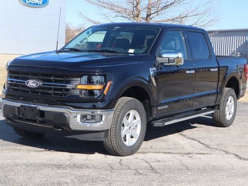 New 2025 Ford F150 XLT w/ Equipment Group 302A MID image 2