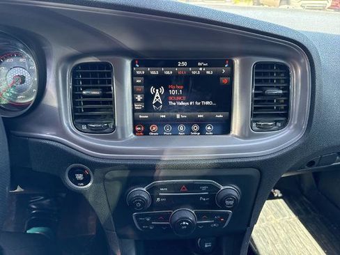 Used 2023 Dodge Charger SXT w/ Blacktop Package RWD image 8