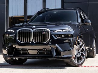 Used 2024 BMW X7 M60i AWD/4WD video 1