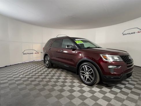 Used 2019 Ford Explorer Sport w/ Equipment Group 401A image 2