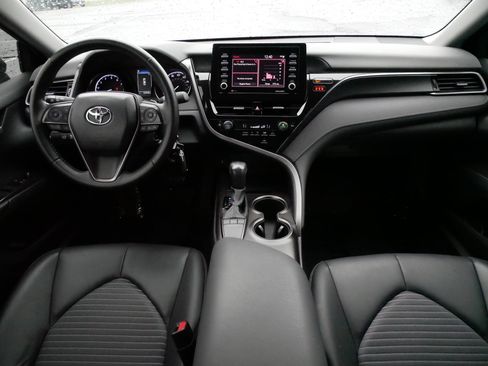 Certified 2024 Toyota Camry SE FWD image 10