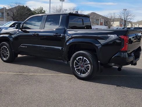 Used 2024 Toyota Tacoma TRD Sport w/ TRD Sport Premium Package image 20