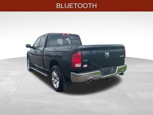 Used 2017 RAM 1500 Classic SLT w/ SLT Plus D￩cor Group AWD/4WD image 5