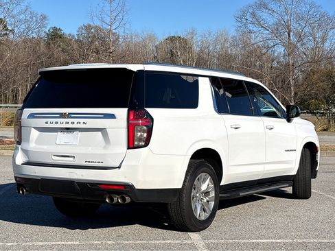 Used 2023 Chevrolet Suburban Premier image 18