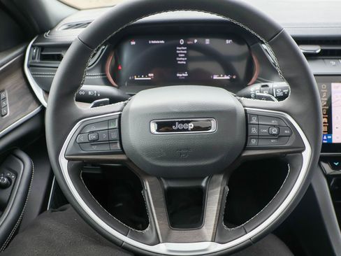 New 2026 Jeep Grand Cherokee Limited image 31