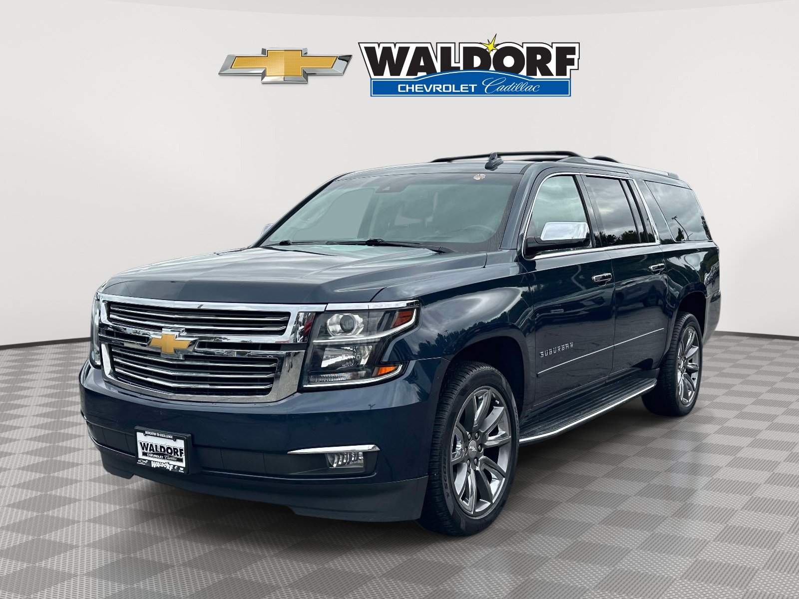 Used 2019 Chevrolet Suburban Premier AWD/4WD image 3
