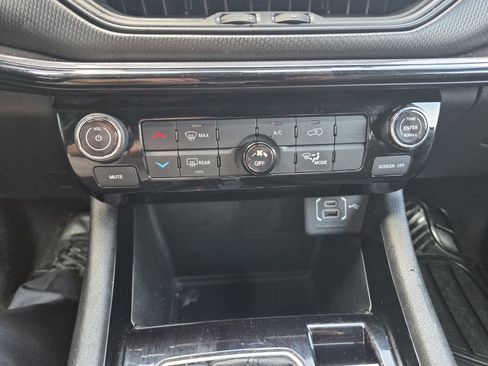 Used 2022 Jeep Compass Altitude image 29