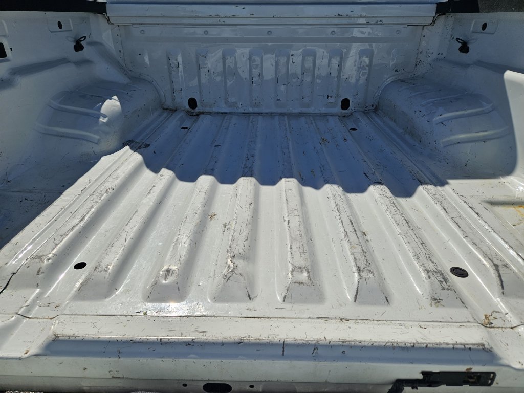 Used 2025 Nissan Frontier SV RWD image 18