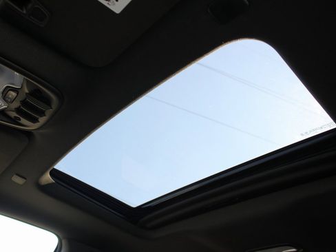 Used 2024 GMC Canyon AT4 w/ Canyon Safety Plus Package image 16