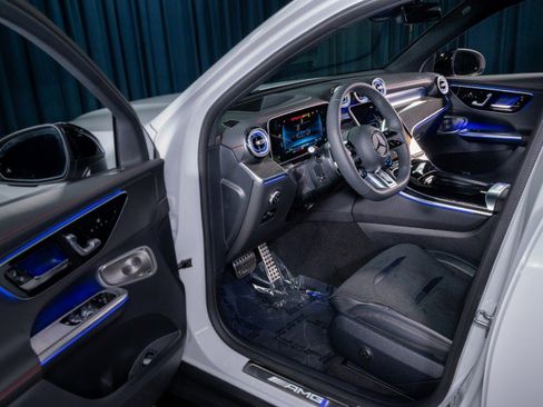 New 2026 Mercedes-Benz GLC 43 AMG 4MATIC image 10