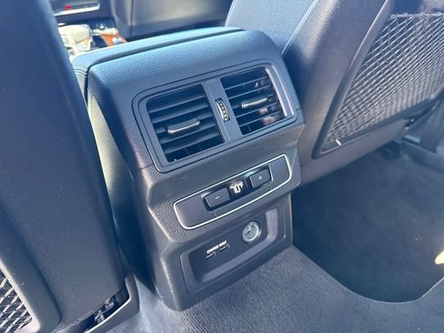 Used 2023 Audi Q5 2.0T Premium w/ Convenience Package AWD/4WD image 31
