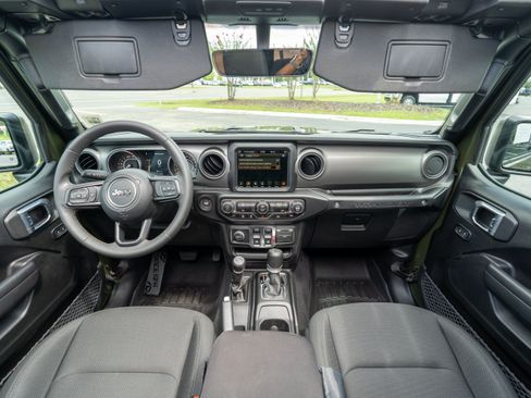 Used 2023 Jeep Wrangler Sport AWD/4WD image 13