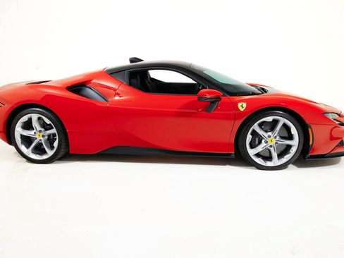 Certified 2021 Ferrari SF90 Stradale AWD/4WD image 3