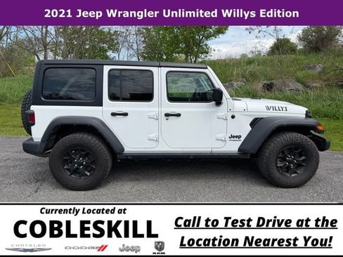 Used 2021 Jeep Wrangler Unlimited Sport AWD/4WD image 3