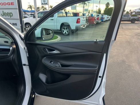Used 2024 Buick Encore GX Sport Touring FWD image 24