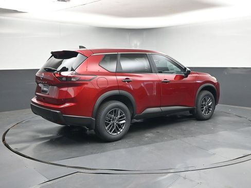 New 2026 Nissan Rogue S image 5