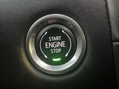 Used 2024 GMC Yukon XL Denali Ultimate image 17