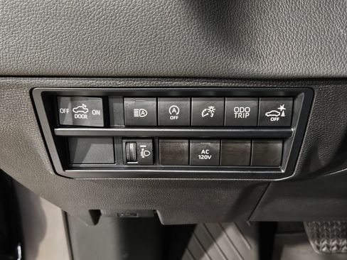 Used 2024 Toyota Tundra Limited image 26