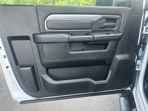 New 2026 RAM 2500 Tradesman AWD/4WD image 15