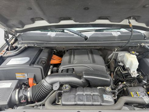 Used 2009 Chevrolet Silverado 1500 2WD Crew Cab Hybrid image 14