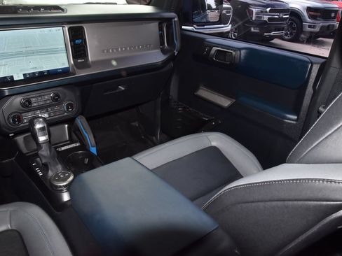 Certified 2022 Ford Bronco Outer Banks AWD/4WD image 17