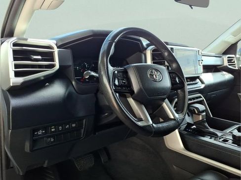 Used 2022 Toyota Tundra SR5 w/ SR5 Premium Package image 14