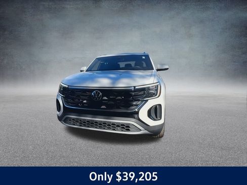 New 2026 Volkswagen Atlas Cross Sport SE image 5