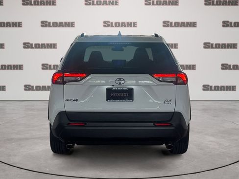 Used 2025 Toyota RAV4 XLE w/ Convenience Package image 4