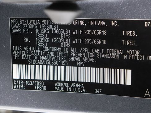 Used 2020 Toyota Highlander XLE image 45