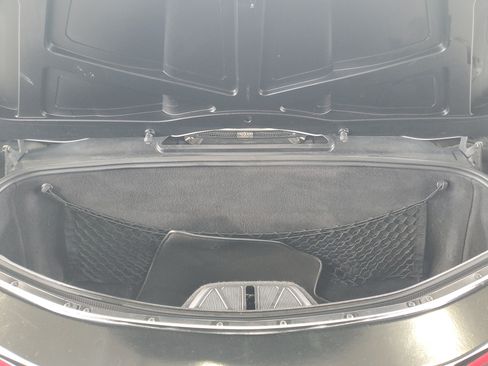 Used 2023 Chevrolet Corvette Stingray Preferred Conv w/ Z51 Performance Package RWD image 8
