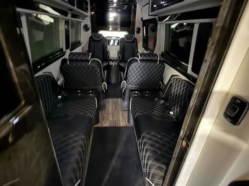 Used 2022 Mercedes-Benz Sprinter 3500 image 30