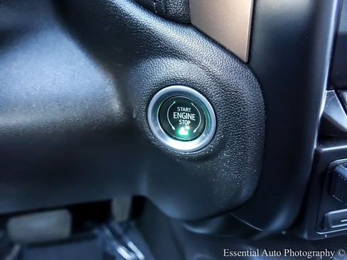 Used 2021 Chevrolet Silverado 1500 High Country image 21