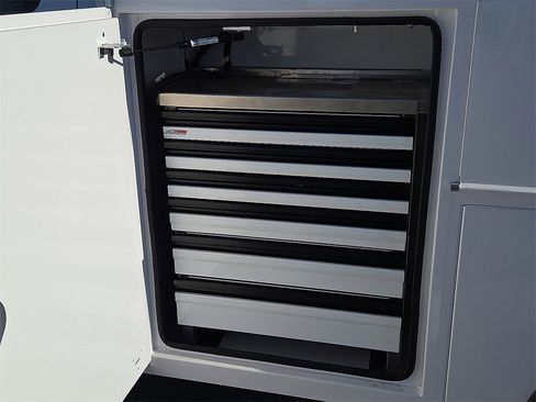 New 2025 Ford F350 XL w/ XL Chrome Package image 15