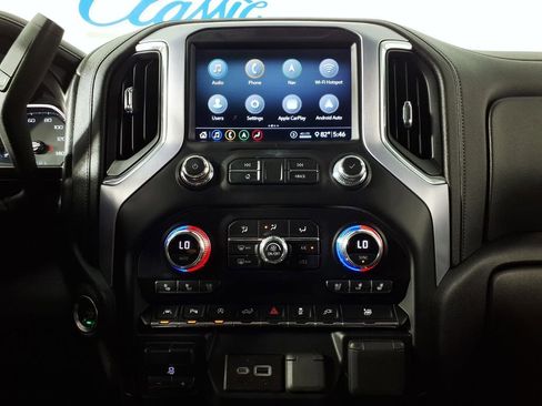 Used 2020 GMC Sierra 1500 SLT RWD image 23