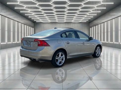 Used 2015 Volvo S60 T5 Premier w/ Convenience Package AWD/4WD image 4