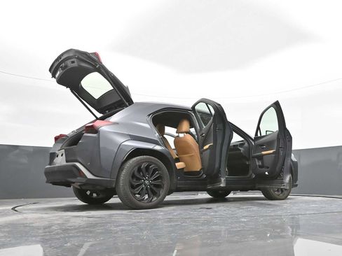 Used 2024 Lexus UX 250h AWD w/ Premium Package image 45