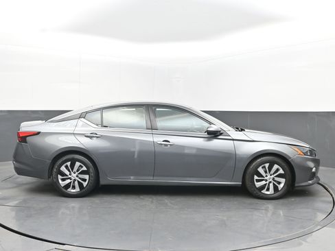 Used 2022 Nissan Altima 2.5 S image 8