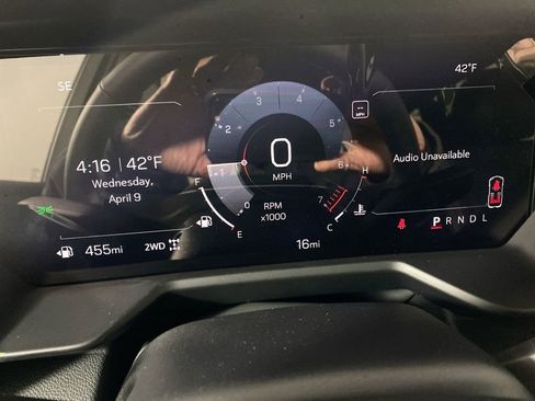 Used 2025 GMC Acadia Elevation w/ Elevation Premium Package image 15