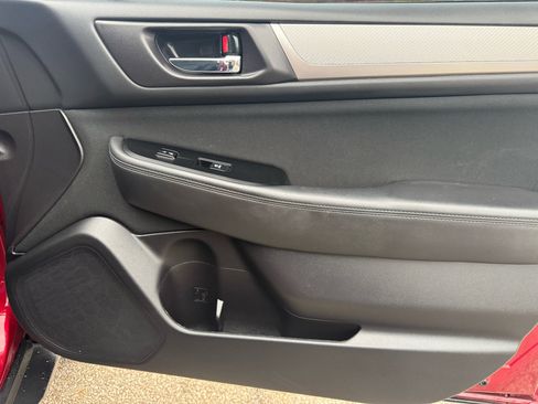 Used 2016 Subaru Outback 2.5i Premium image 22