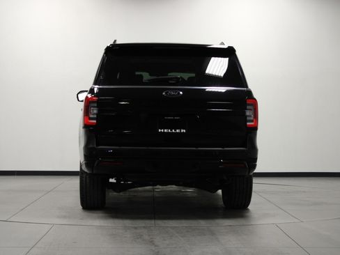 Used 2024 Ford Expedition Limited image 5