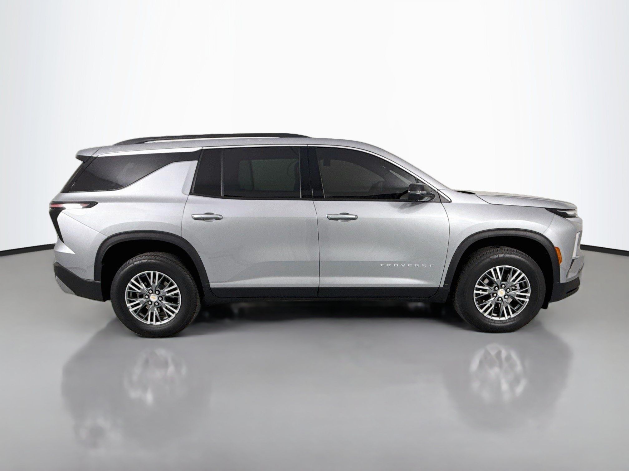 Used 2024 Chevrolet Traverse LT w/ Trailering Package AWD/4WD image 8