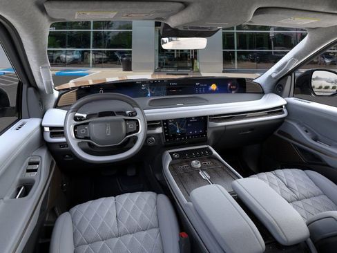 New 2025 Lincoln Navigator L Black Label w/ Black Label Special Edition image 9