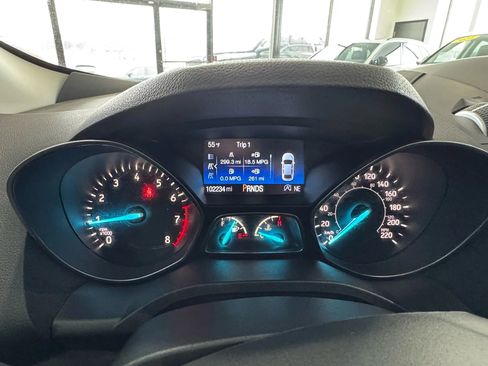 Used 2017 Ford Escape SE w/ Equipment Group 201A image 11