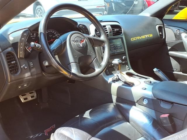 Used 2005 Chevrolet Corvette Convertible w/ Preferred Equipment Group RWD image 14