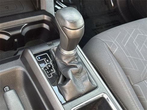 Used 2018 Toyota Tacoma TRD Off-Road image 14